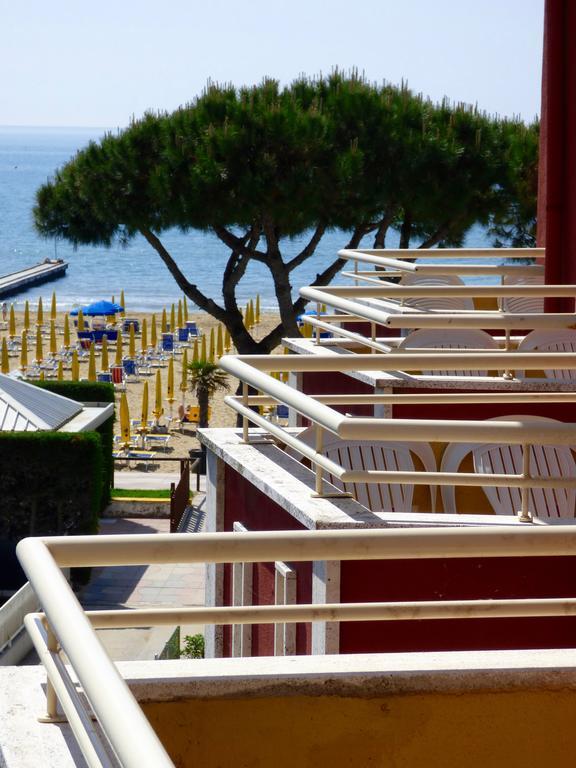Mon Repos Hotel Lido di Jesolo Exterior foto