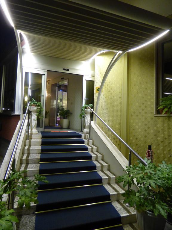 Mon Repos Hotel Lido di Jesolo Exterior foto